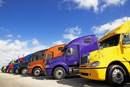 貨運汽車能辦非營運嗎？貨運代理行業需注意的法規解讀
